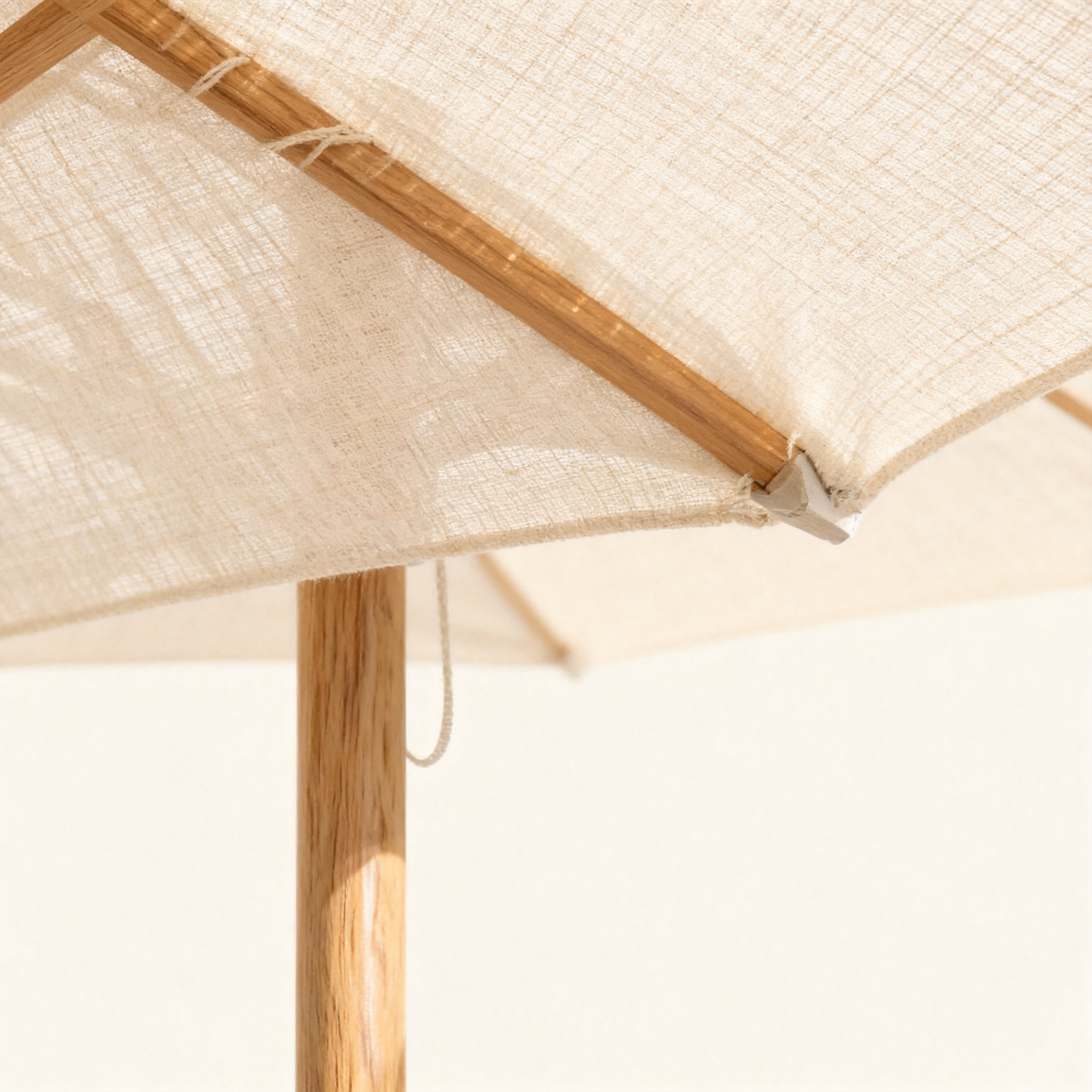 ☀️ Turn Outdoor Moments Into Everyday Escapes — A Linen Patio Umbrella Designed To Create Comfortable Shade With Natural Elegance and Relaxed Summer Style